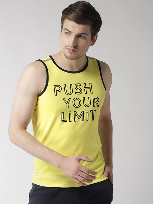 Alcis Men Yellow  Black Printed Round Neck Running T-shirt