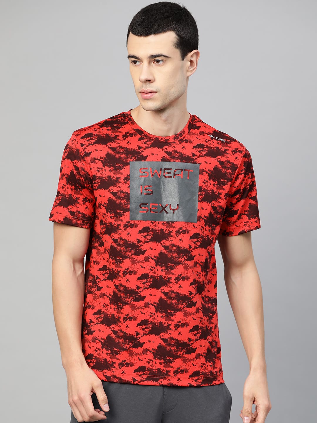 Alcis Men Red  Black Printed Round Neck Training T-shirt