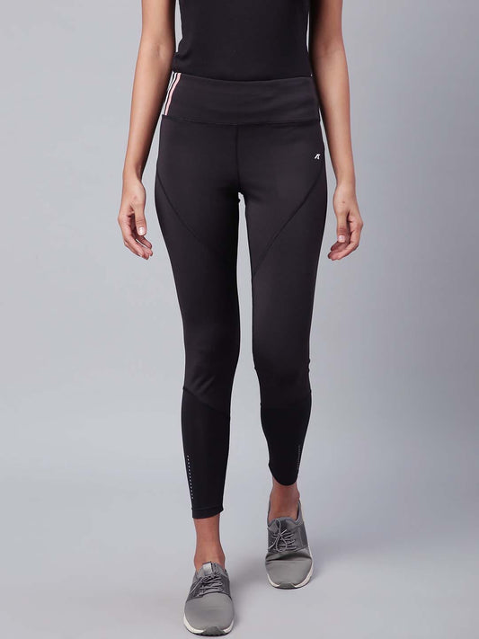 Alcis Women Black Rapid Dry Solid Cropped Training Tights