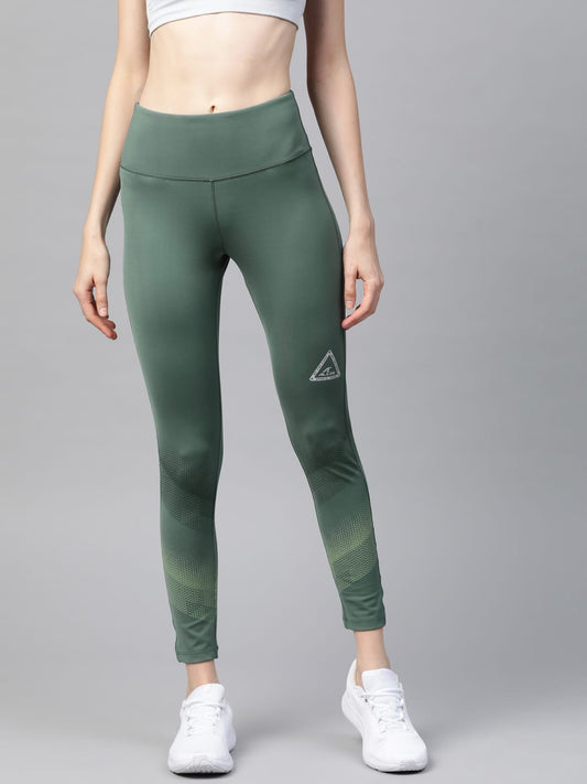 Alcis Women Green Printed Detail Cropped Tights