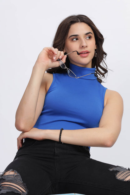 Women's Blue Solid Knitted Sleeveless Crop Top