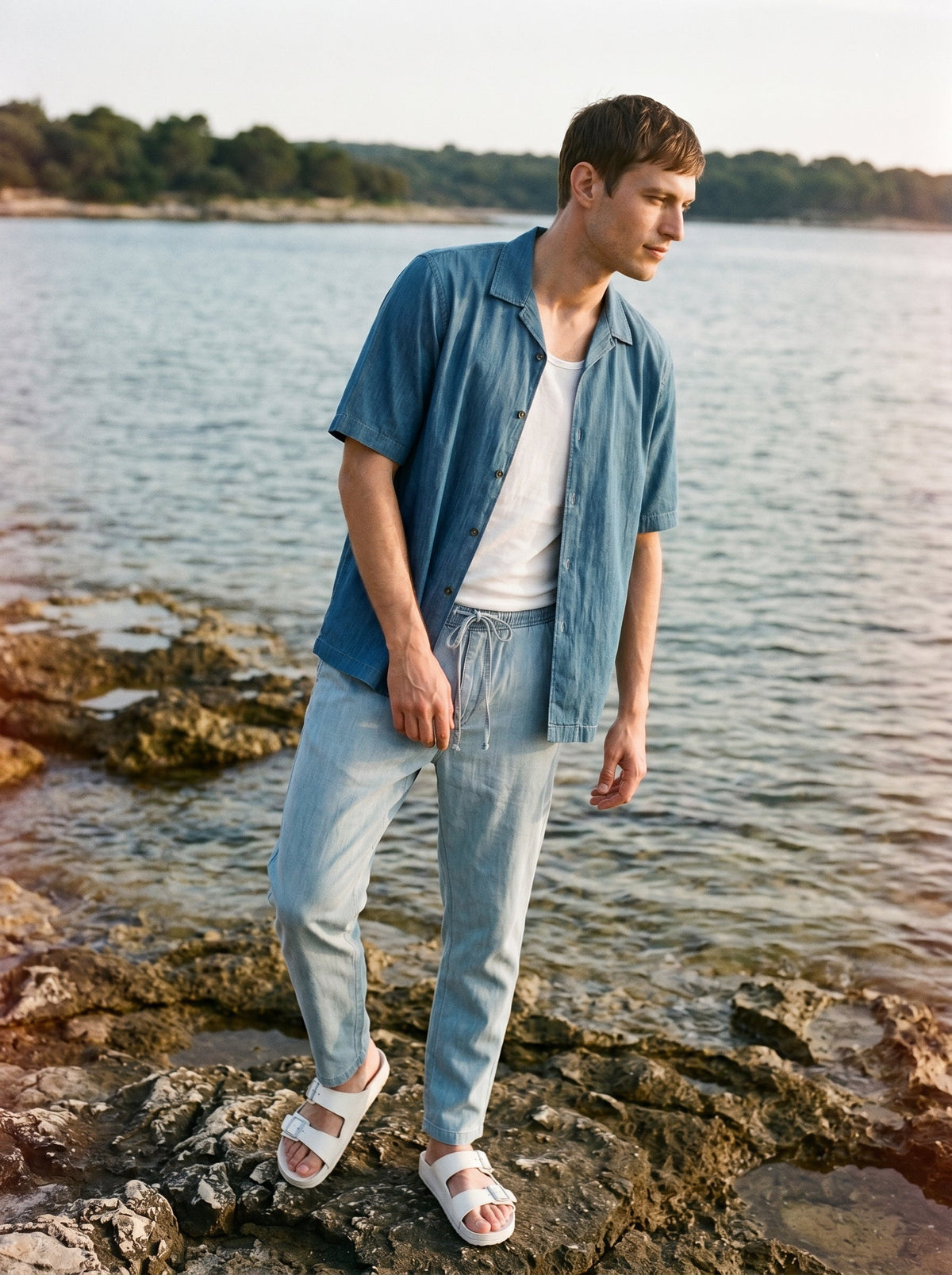 Regular Fit Cotton Blue Casual Shirt for Men (DRAWN)