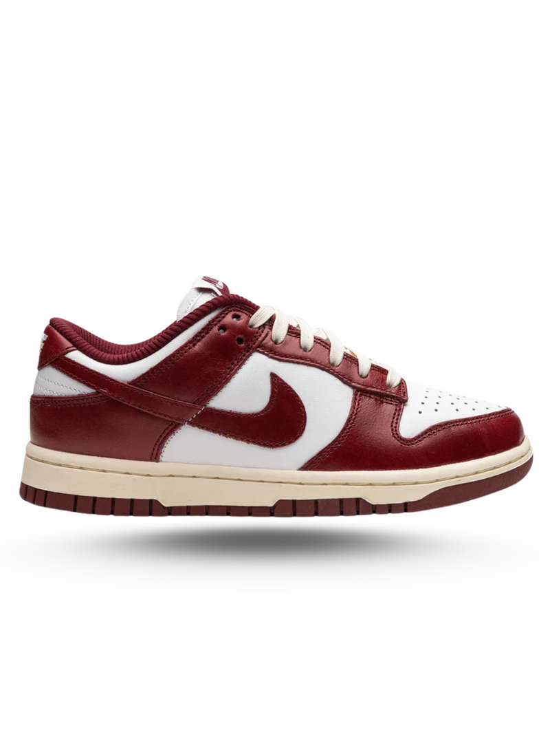 Nike Dunk Low "Team Red"