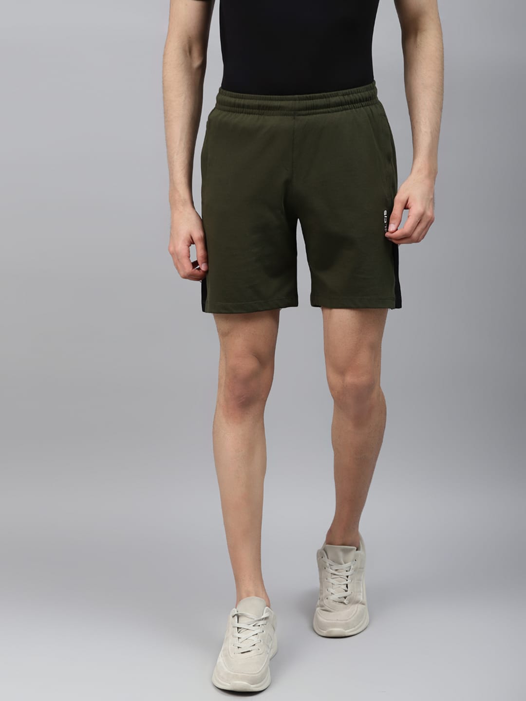 Alcis Men Olive Green Solid Regular Fit Sports Shorts