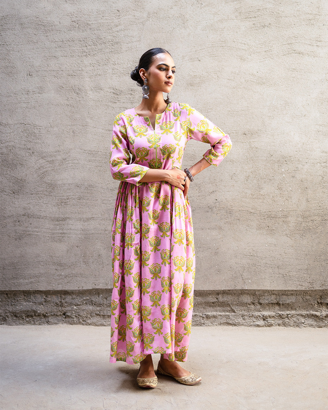 Gulmorh Elegance Kurta Set