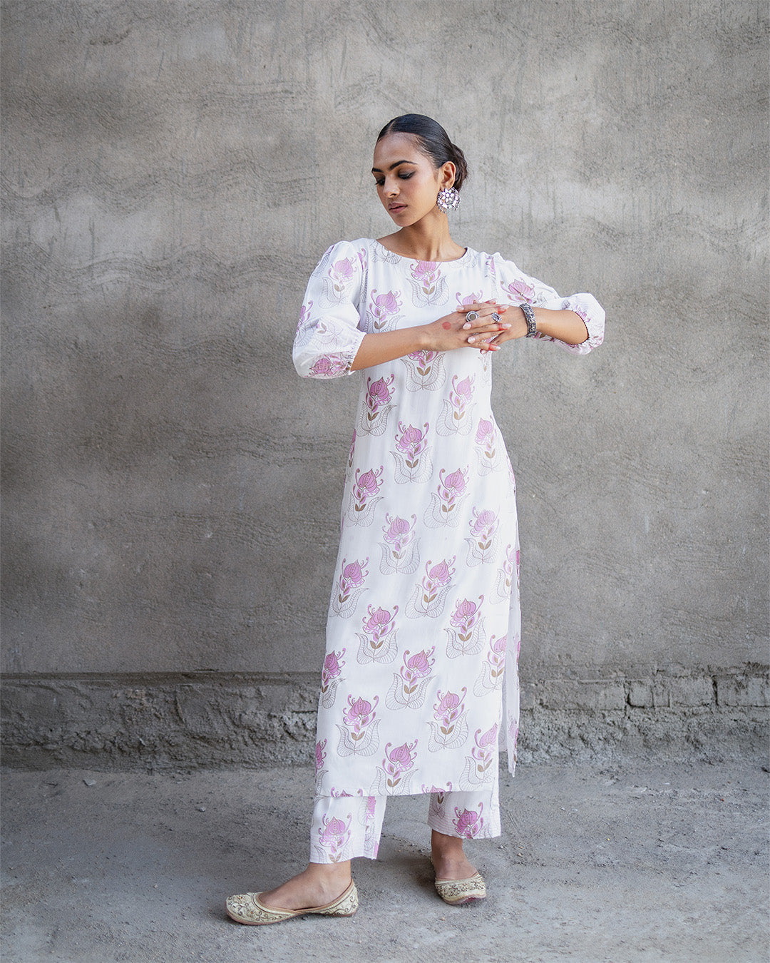 Gul bahaar White Kurta Set