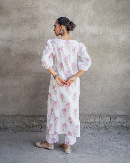 Gul bahaar White Kurta Set