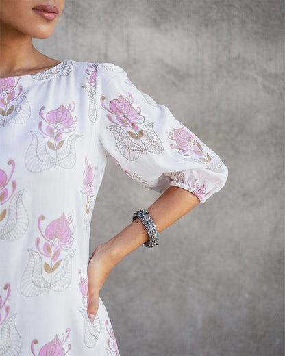 Gul bahaar White Kurta Set
