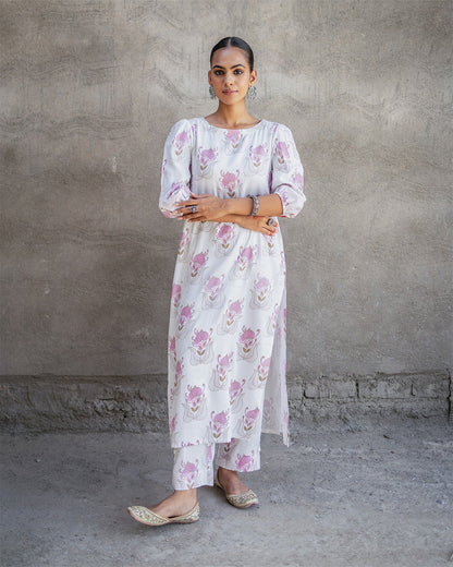 Gul bahaar White Kurta Set