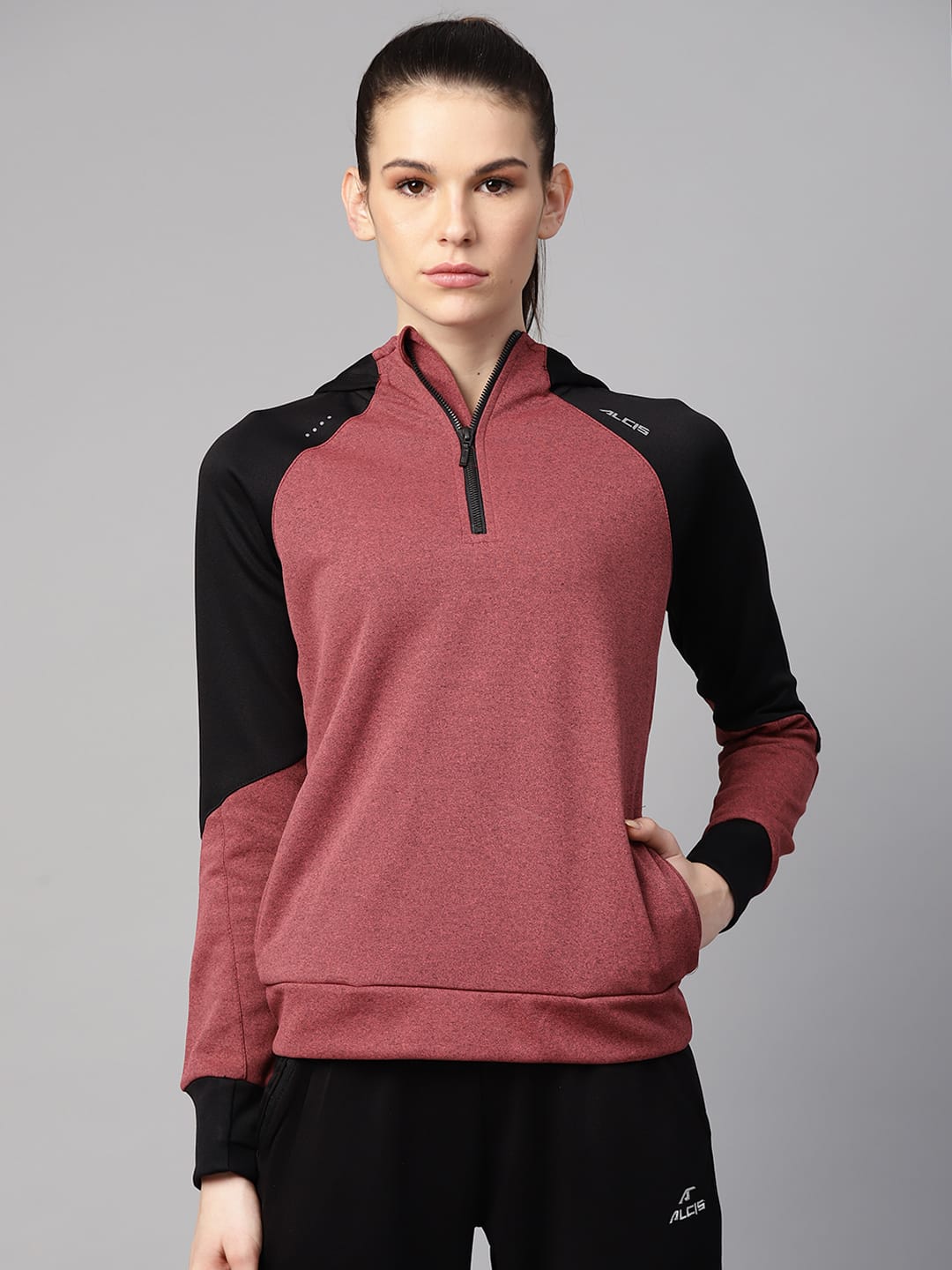 Alcis Women Rust Red  Black Solid Hooded Sweatshirt