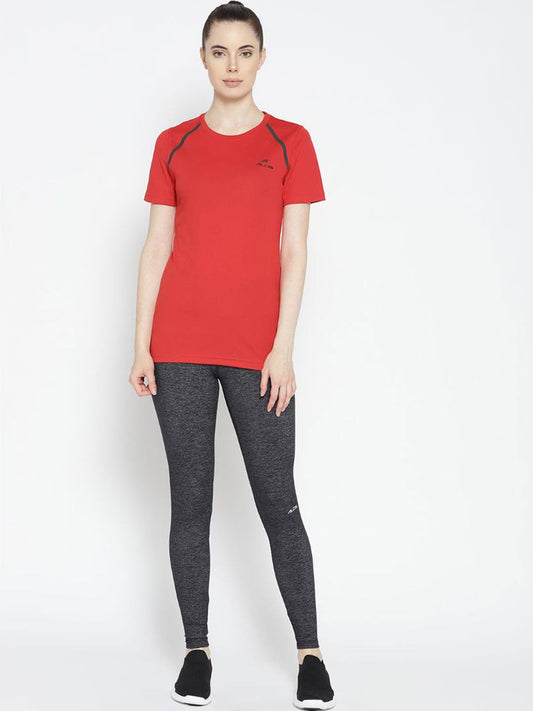 Alcis Women Red Solid Slim Fit Round Neck T-shirt